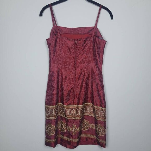 Vintage City Triangles Womens 3/4 Burgundy Embroidered Mini Dress Satin 90s Y2K - Picture 2 of 9